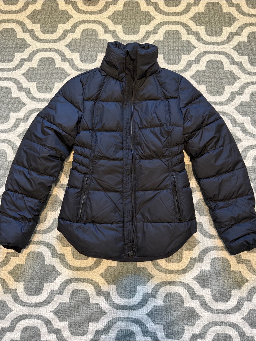 Athleta Downtown Jacket women’s XXS black puffer coat